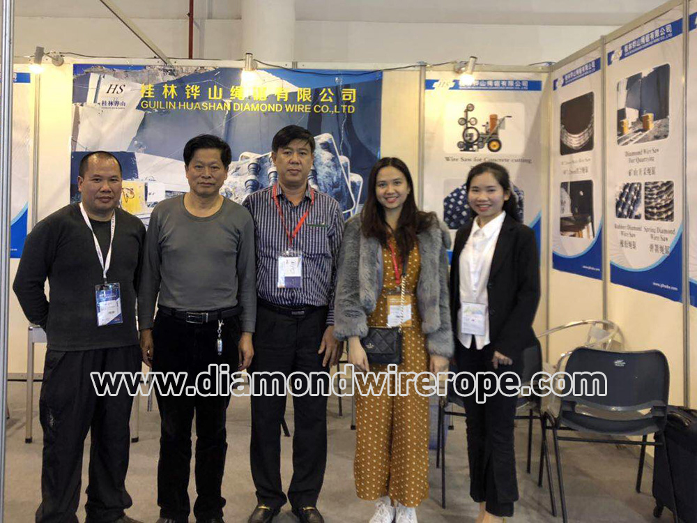 diamond bead rope runs stably with low noise, and the cutting surface is smooth Diamond rope&nbsp;concrete saw for concrete